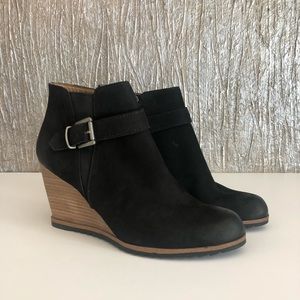 Caslon Addison Wedge Bootie Black